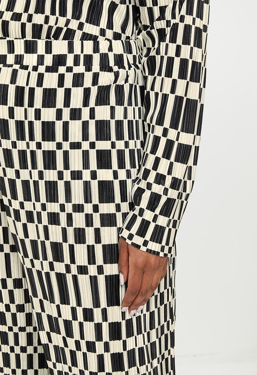 Me&B - Plus plisse with digital print trousers - stone & black 