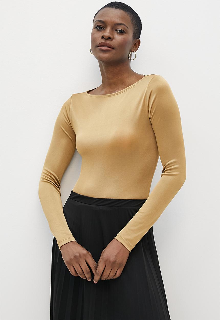 MILLA - Slinky rib slash neck top - camel