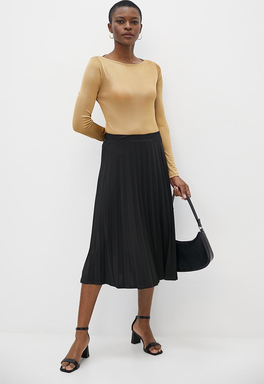 MILLA - Slinky rib slash neck top - camel