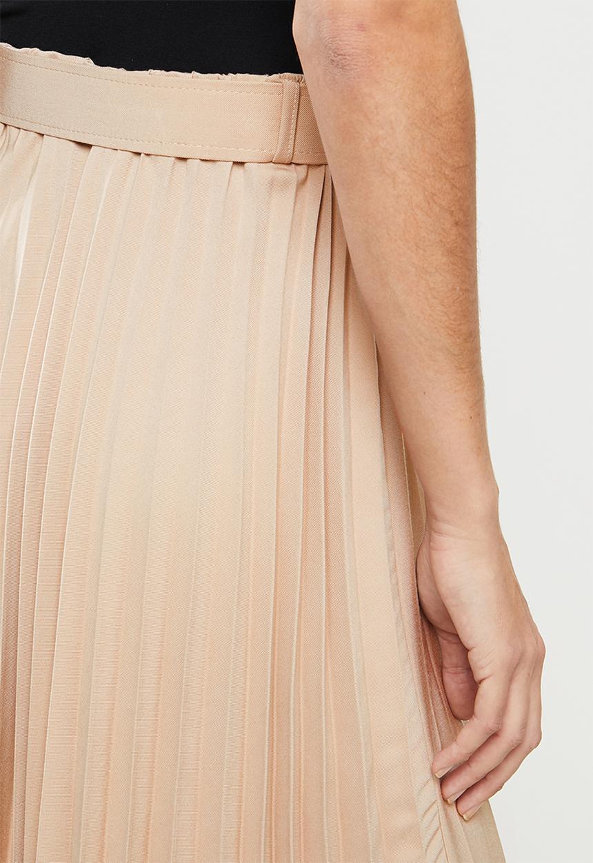 Me&B - Woven pleated skirt with fabric covered belt - tan