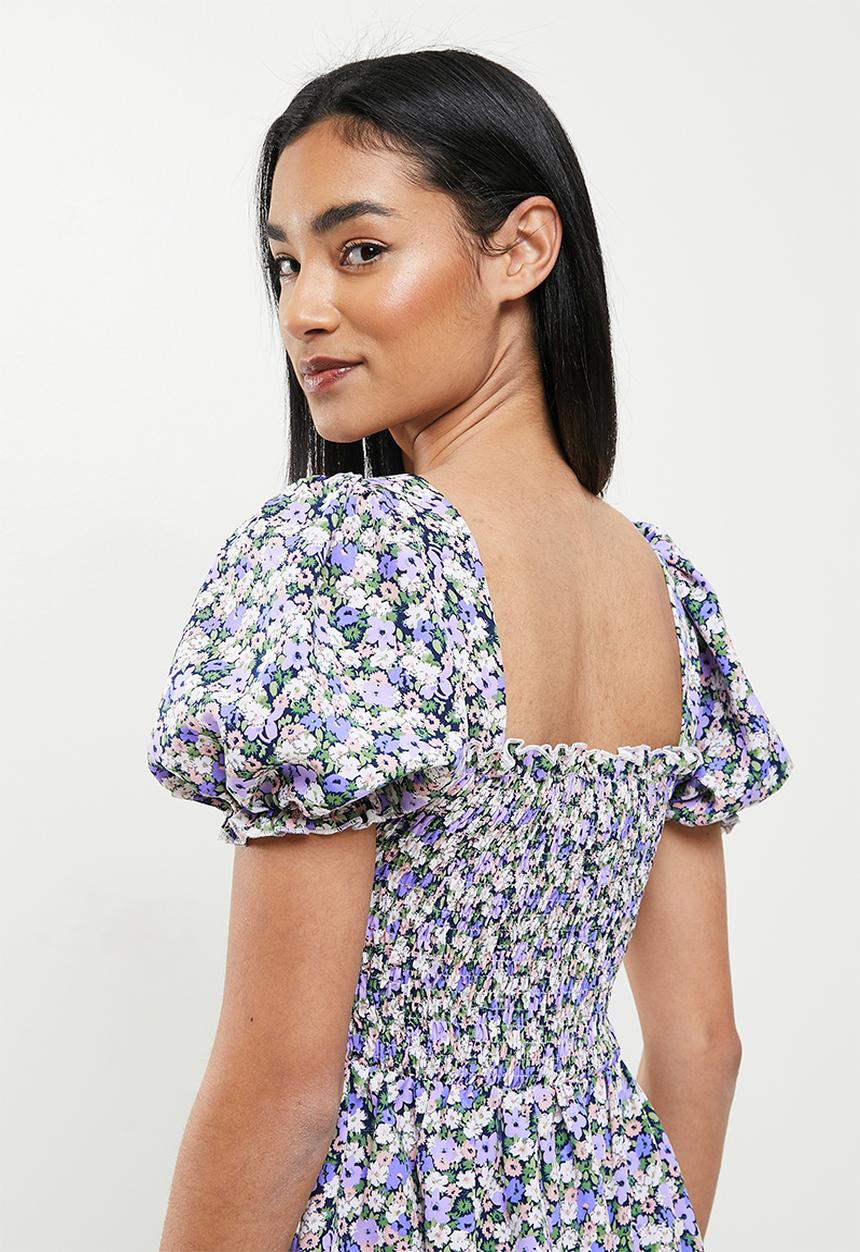 Missguided - Petite shirred bust puff sleeve mini dress - multi