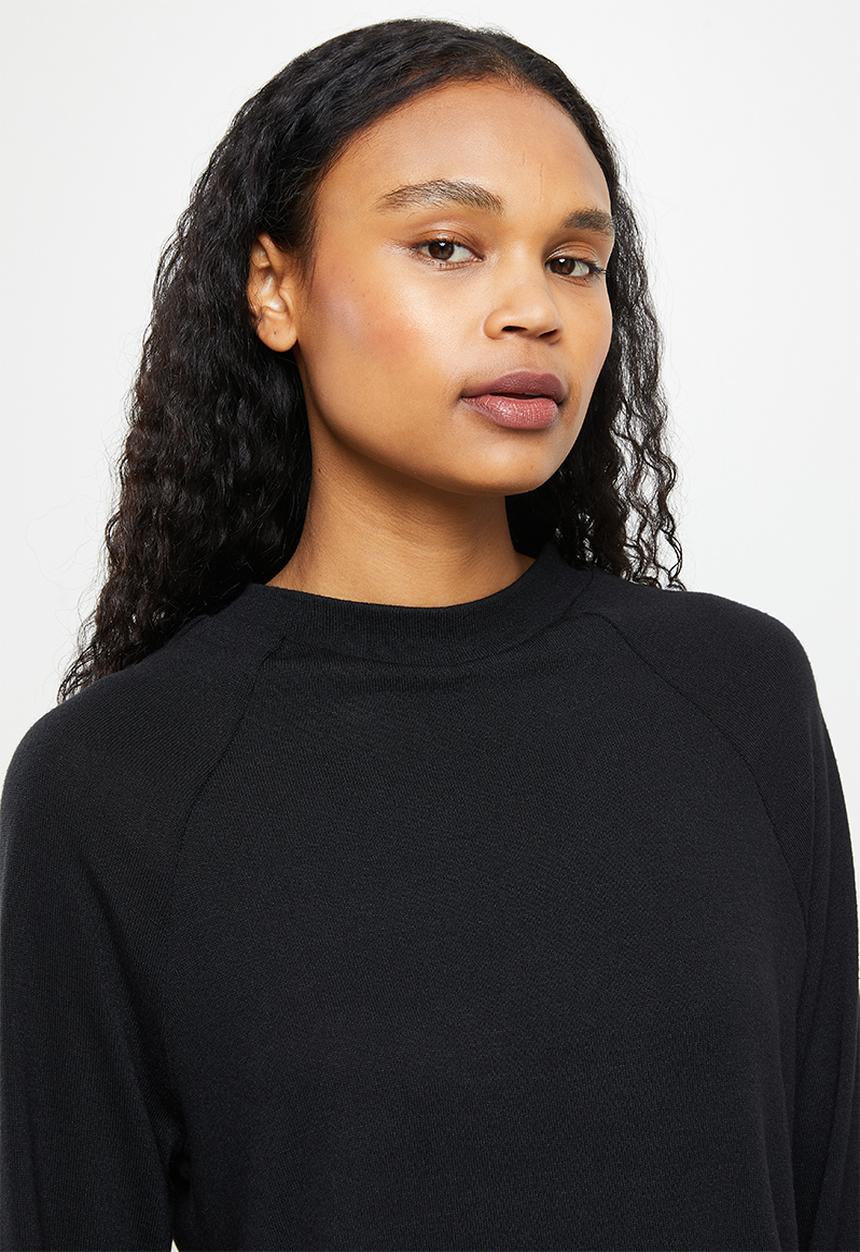Superbalist - Soft touch sleep set - black