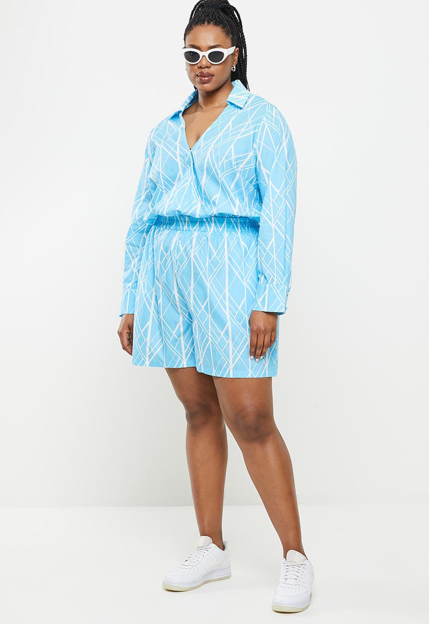 Glamorous - Plus abstract geo print long sleeve playsuit - blue