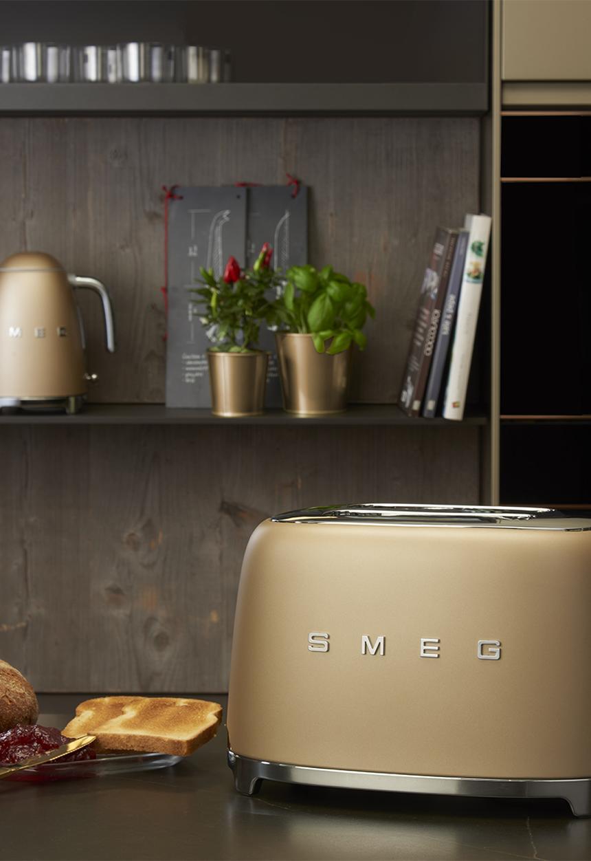 smeg - Retro 2 slice toaster - matte champagne