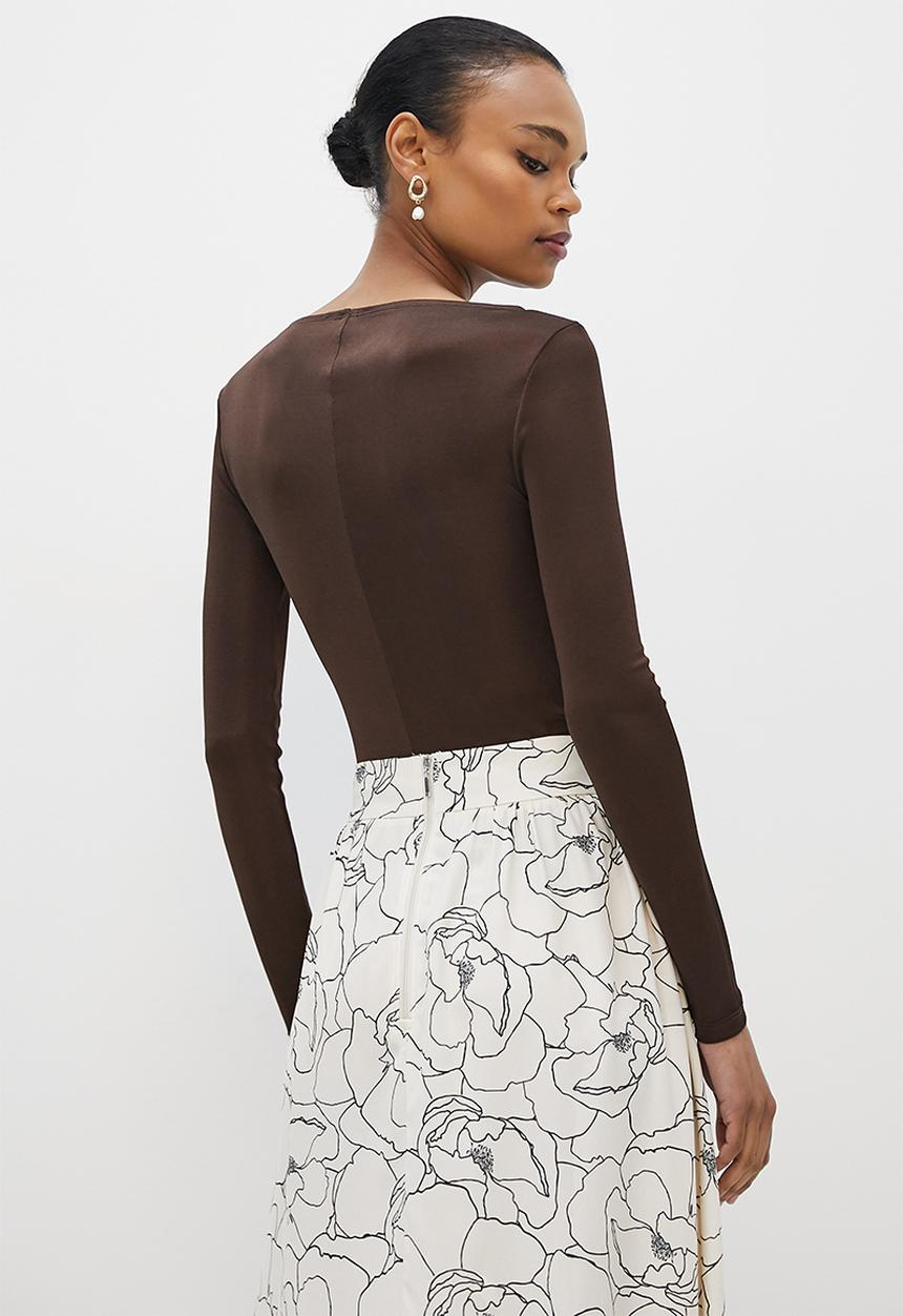 MILLA - Slinky rib slash neck top - chocolate