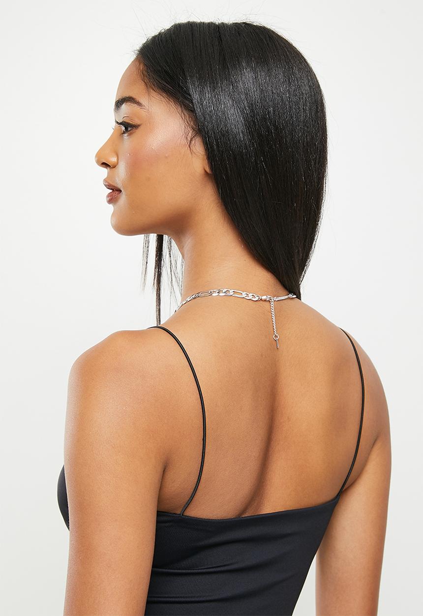 Supré  - Mara luxe elastic strap crop - black