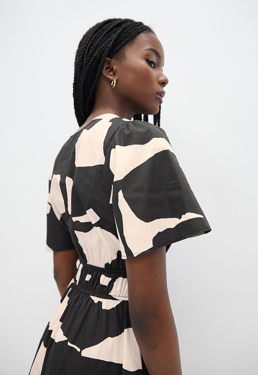 Superbalist - Fit and flare midi - bold cut out