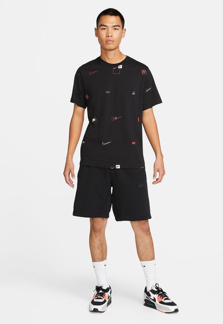 Nike - NSW 12Mo Logo AOP Tee - black
