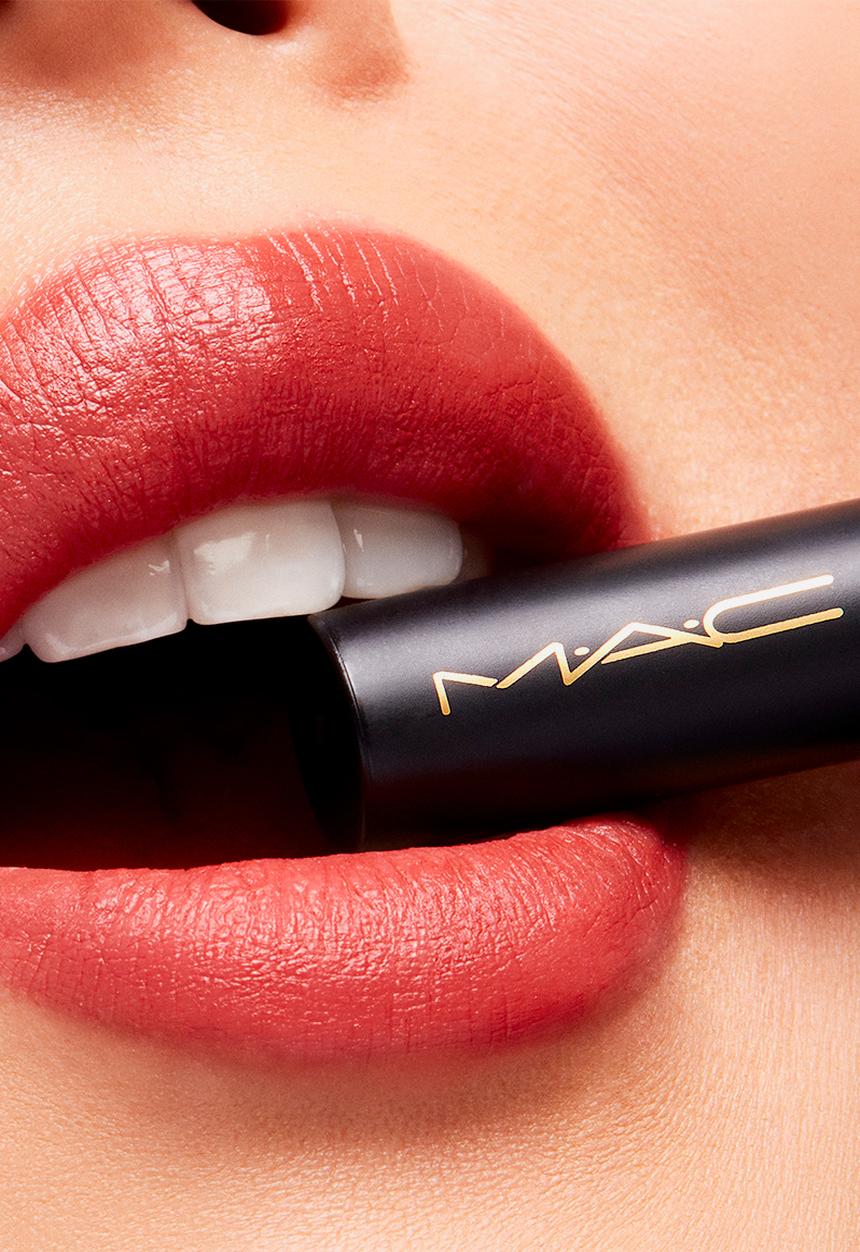 MAC - Powder Kiss Velvet Blur Slim Stick - Sweet Cinnamon
