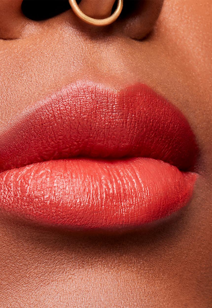 MAC - Powder Kiss Velvet Blur Slim Stick - Sweet Cinnamon