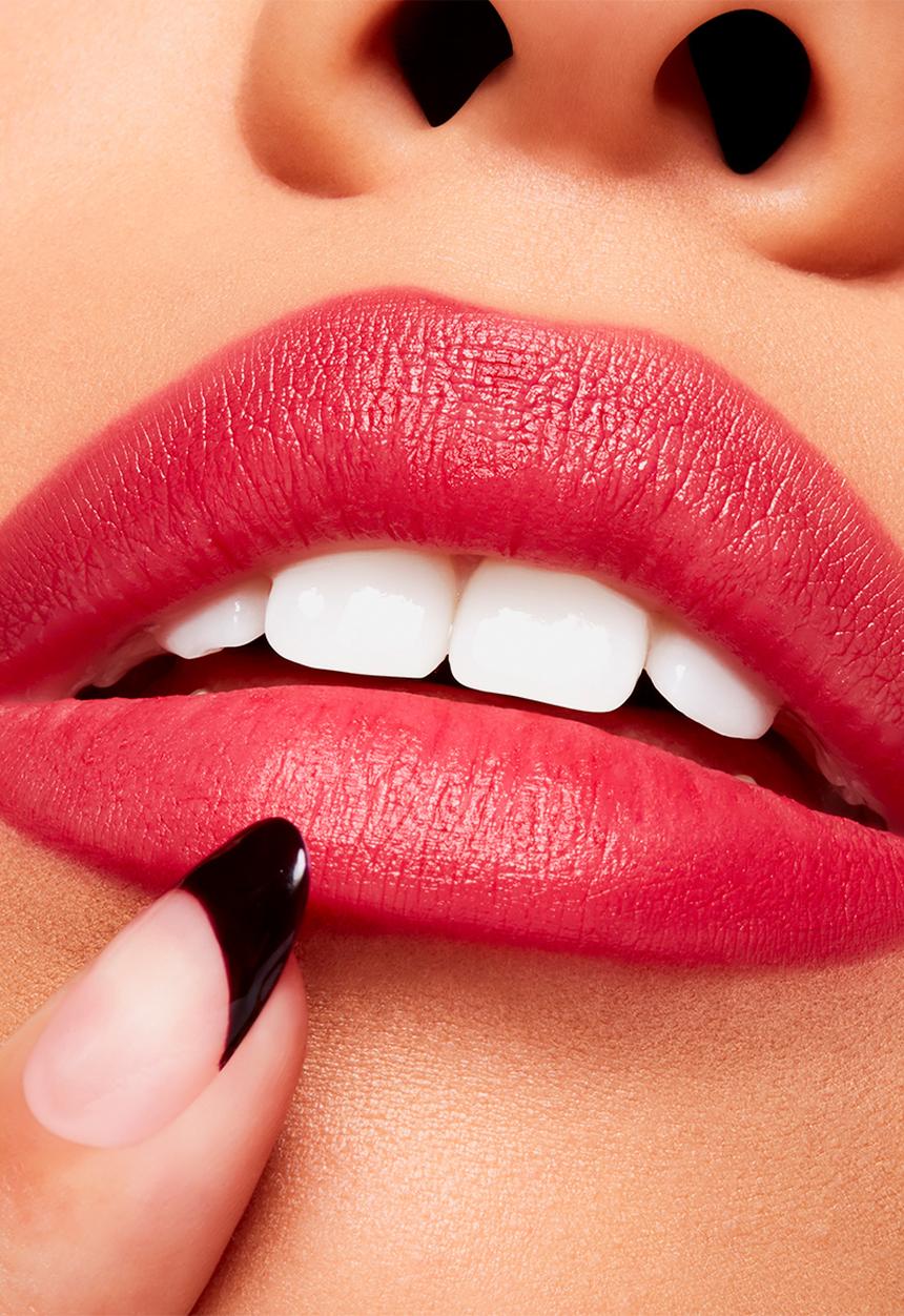 MAC - Powder Kiss Velvet Blur Slim Stick - Wild Sumac