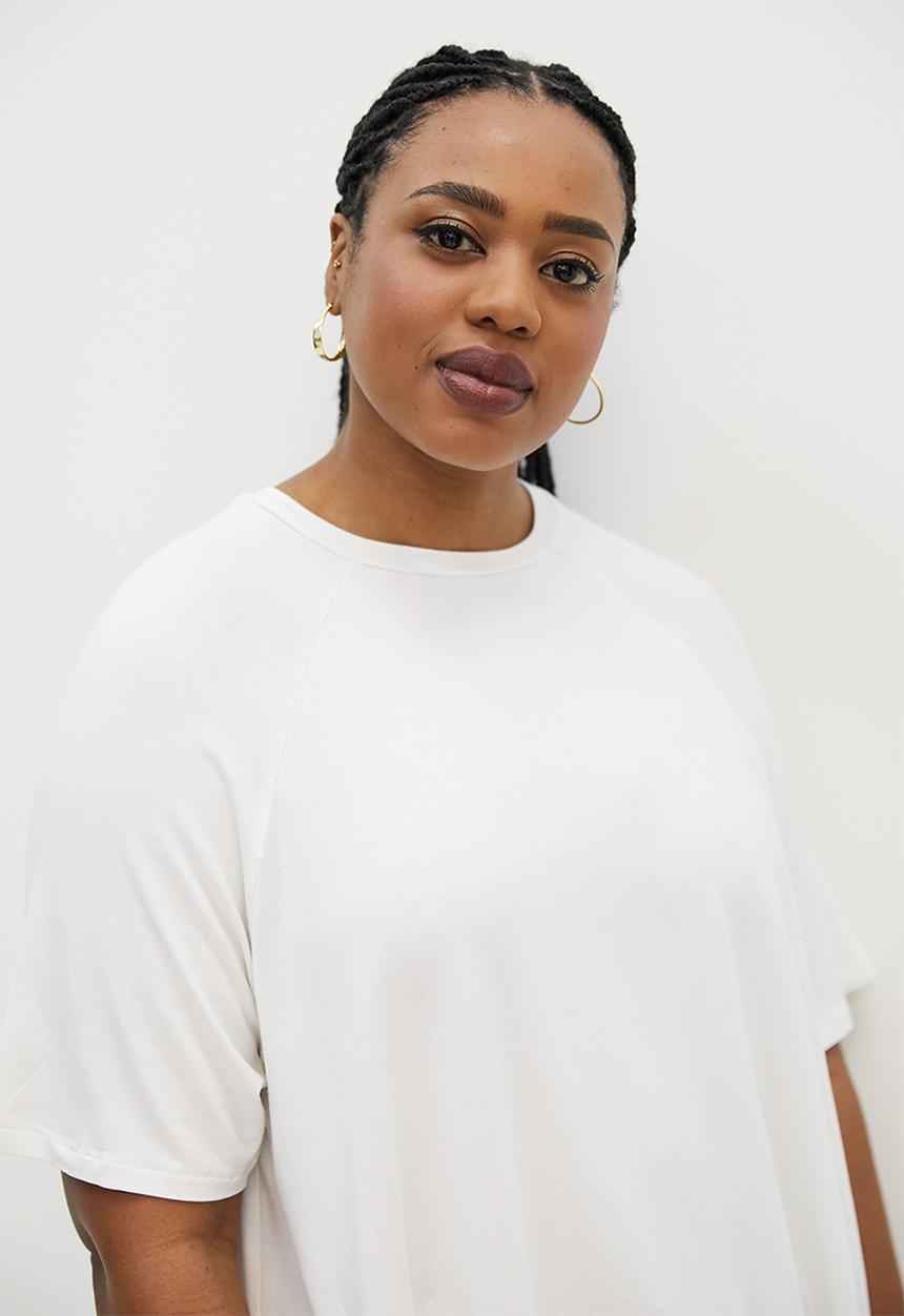 edit Plus - Hi-low easy fit tee - milk