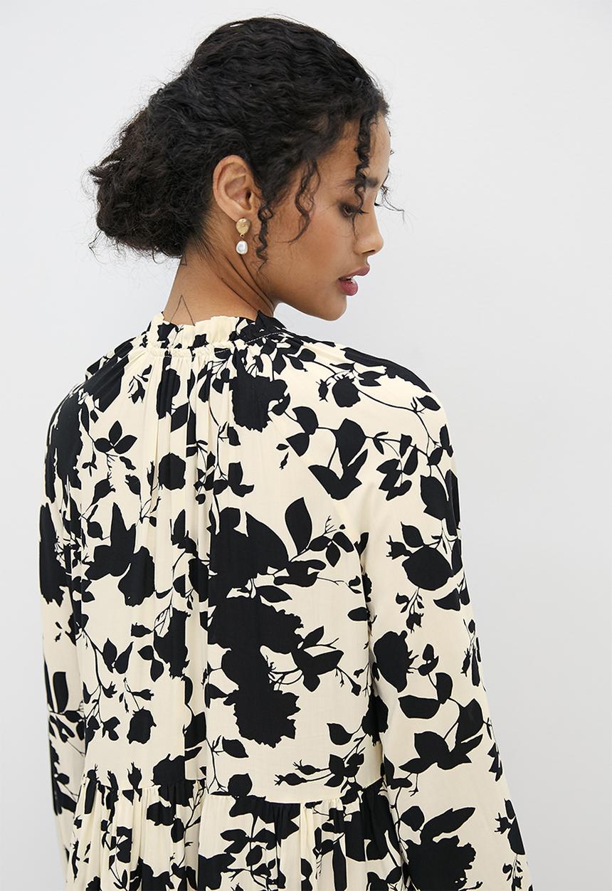 MILLA - Tie detail tiered maxi dress - ivory & black 
