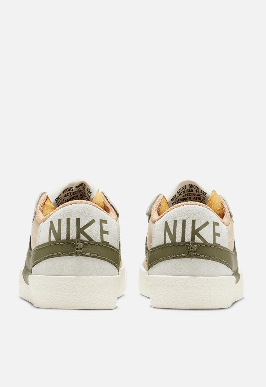 Nike - Nike blazer low '77 jumbo - sanddrift/medium olive-light silver
