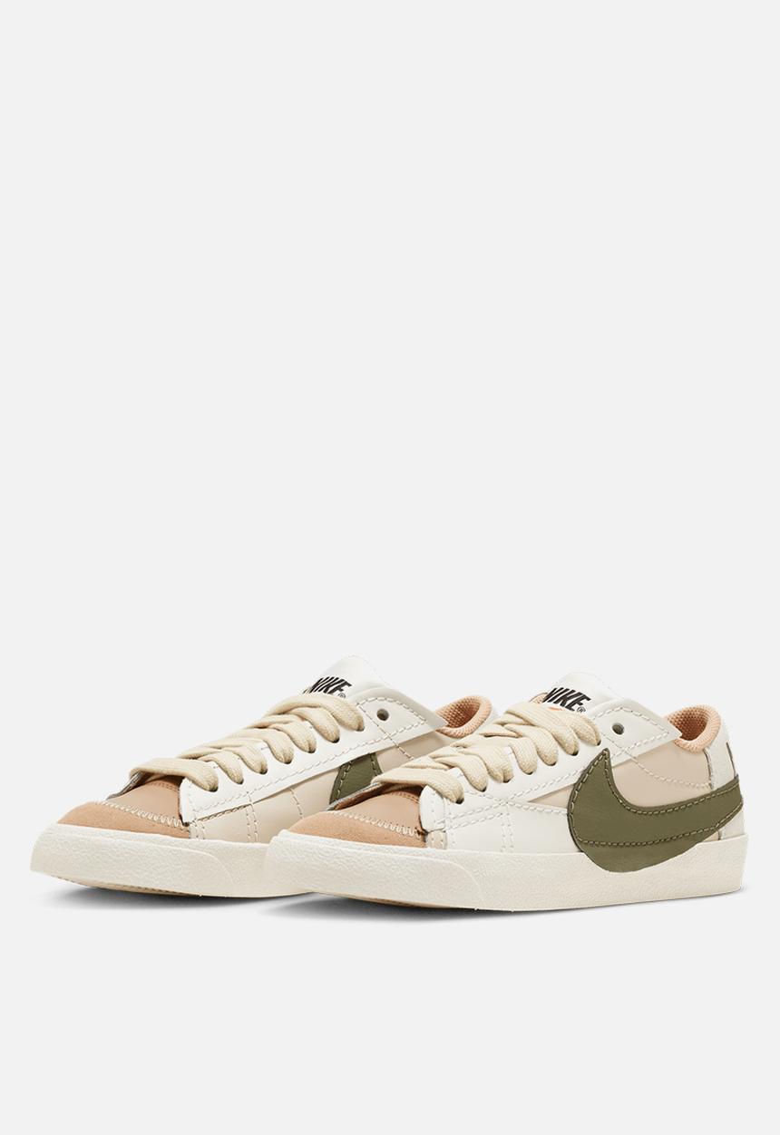 Nike - Nike blazer low '77 jumbo - sanddrift/medium olive-light silver