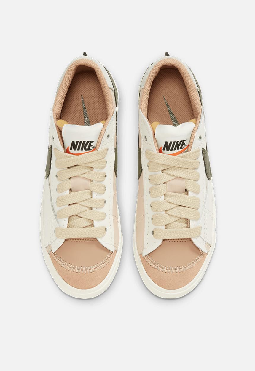 Nike - Nike blazer low '77 jumbo - sanddrift/medium olive-light silver