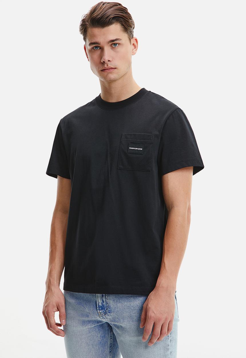 Calvin Klein - Mix media mesh pocket tee - ck black