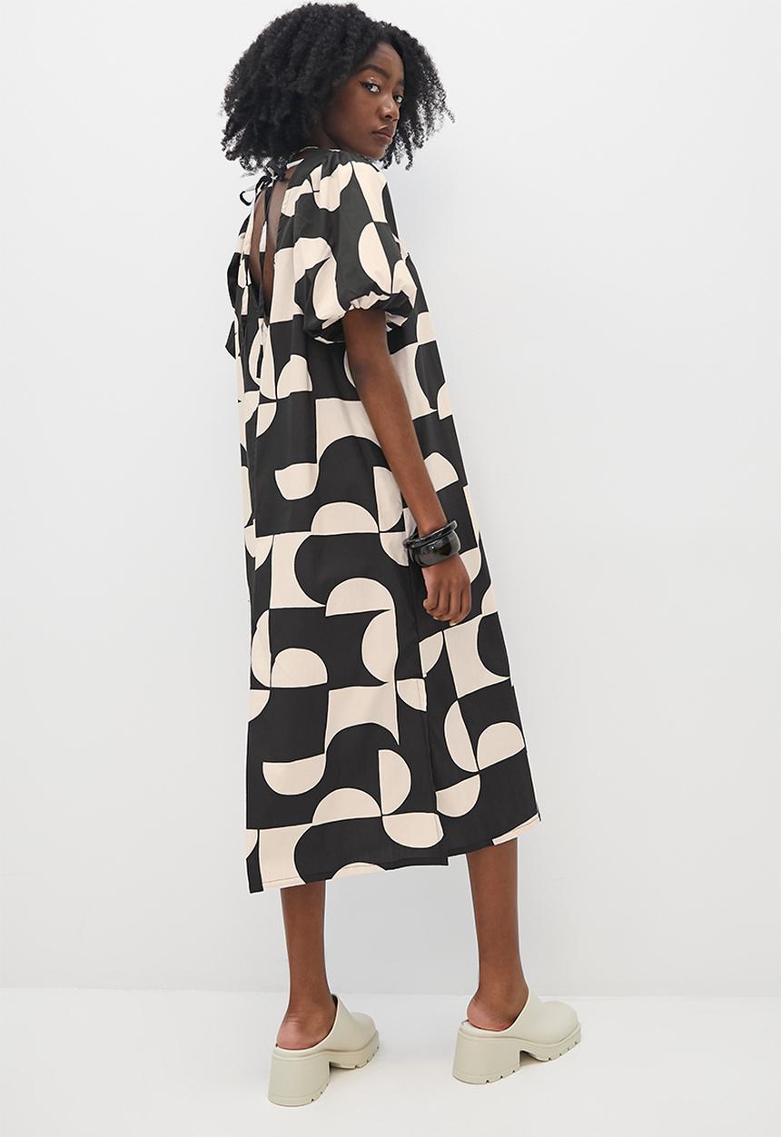 Superbalist - Balloon Sleeve Midi - black cutout large