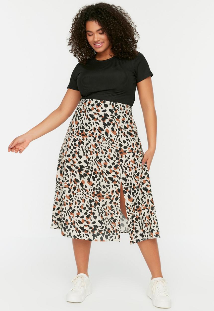 Trendyol - Plus print slit detail skirt - beige