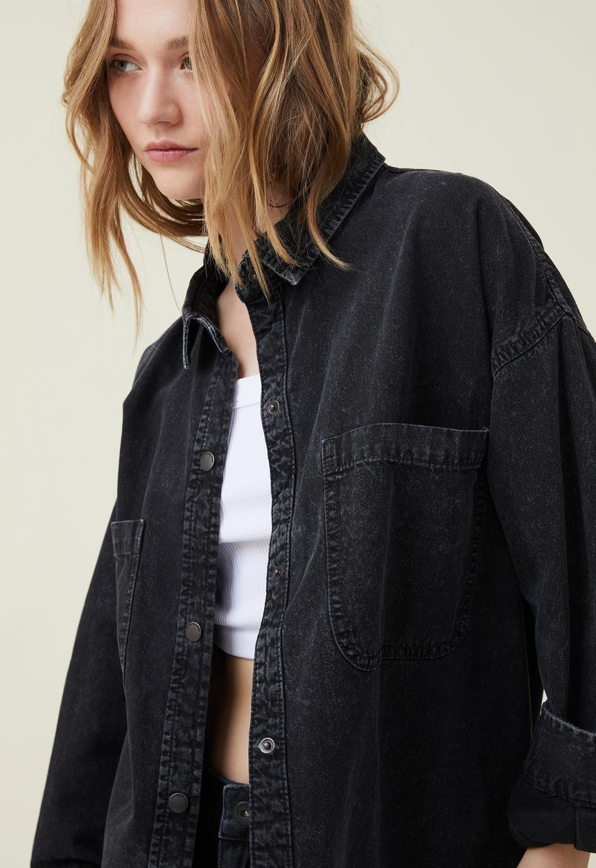 Cotton On - Oversized utility denim shirt - graphite black