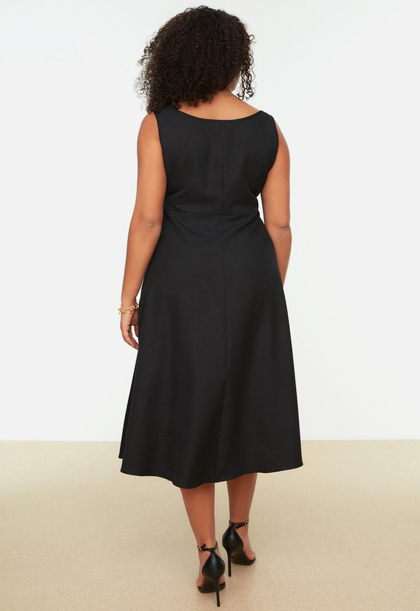 Trendyol - Plus square collar sleeveless woven dress - black