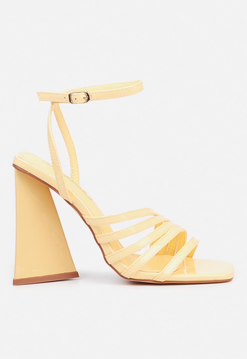 Miss Black - Trilogy1 block heel - yellow