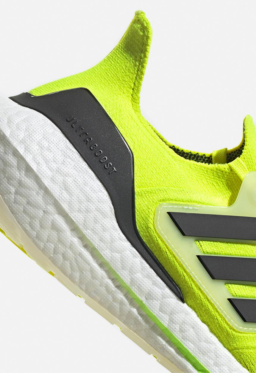 adidas Originals - Ultraboost 22 - solar yellow/core black/cloud white