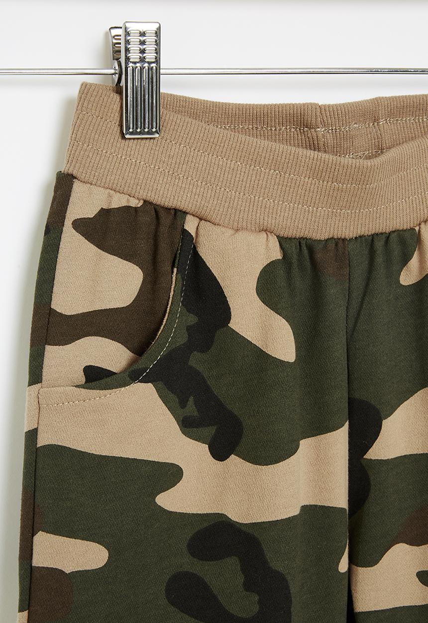 Pop Candy - Boys camo sweat shorts - olive