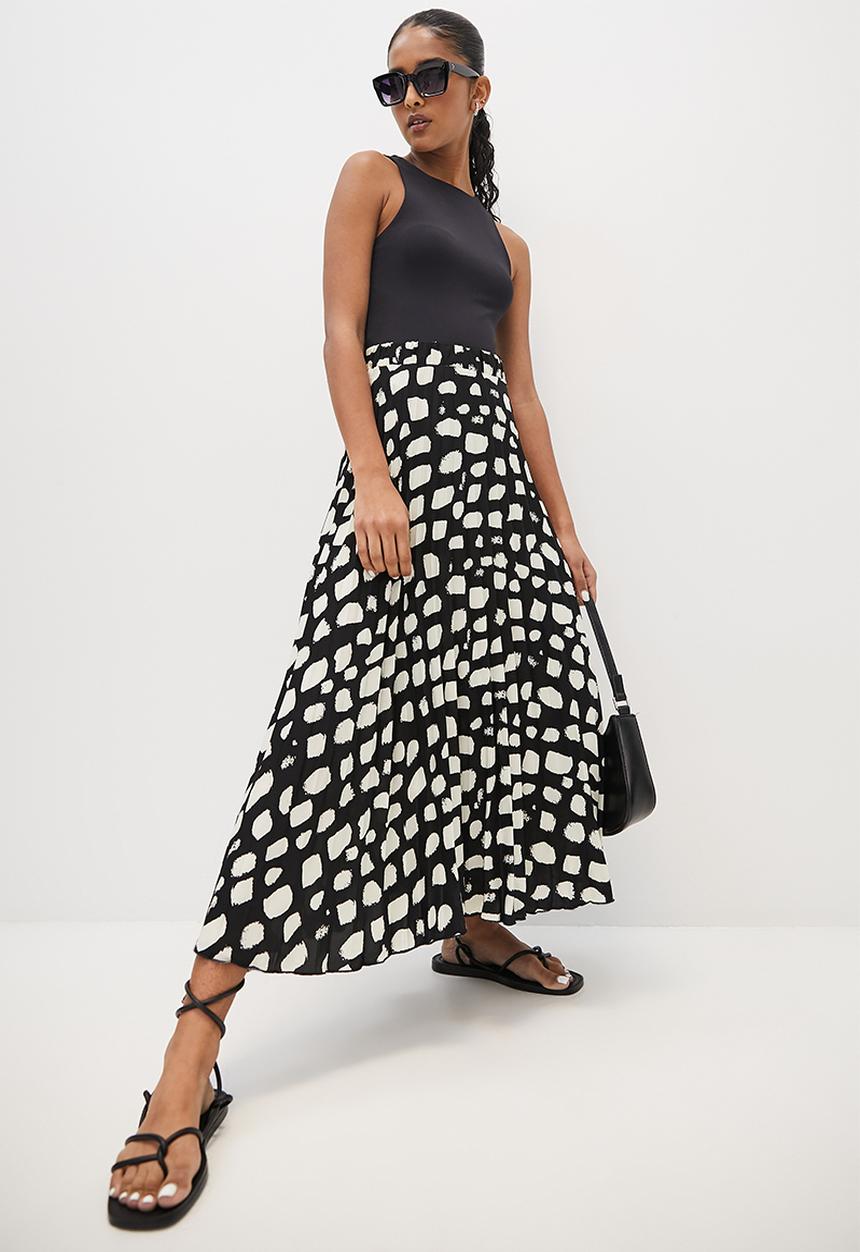 VELVET - Printed aline midi skirt - black