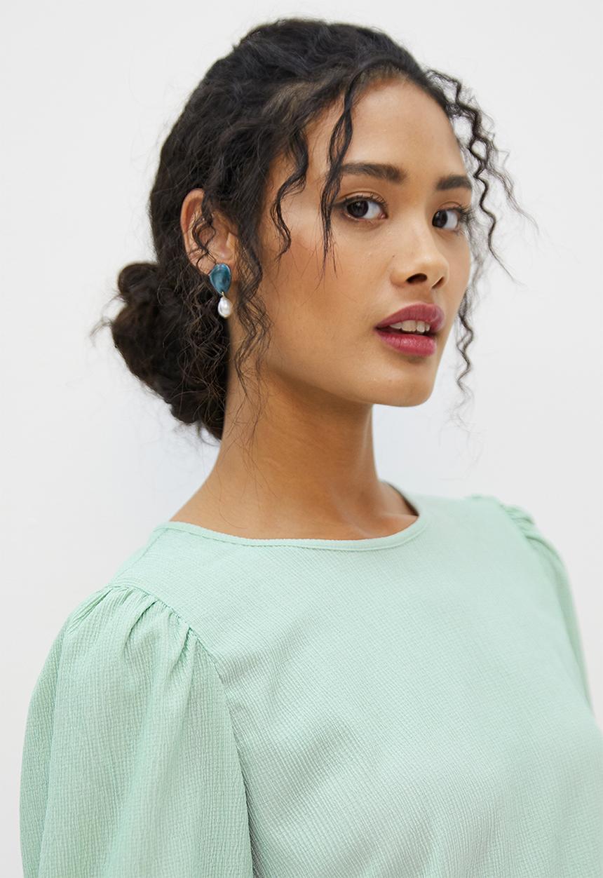 MILLA - Textured puff sleeve boxy top - sage