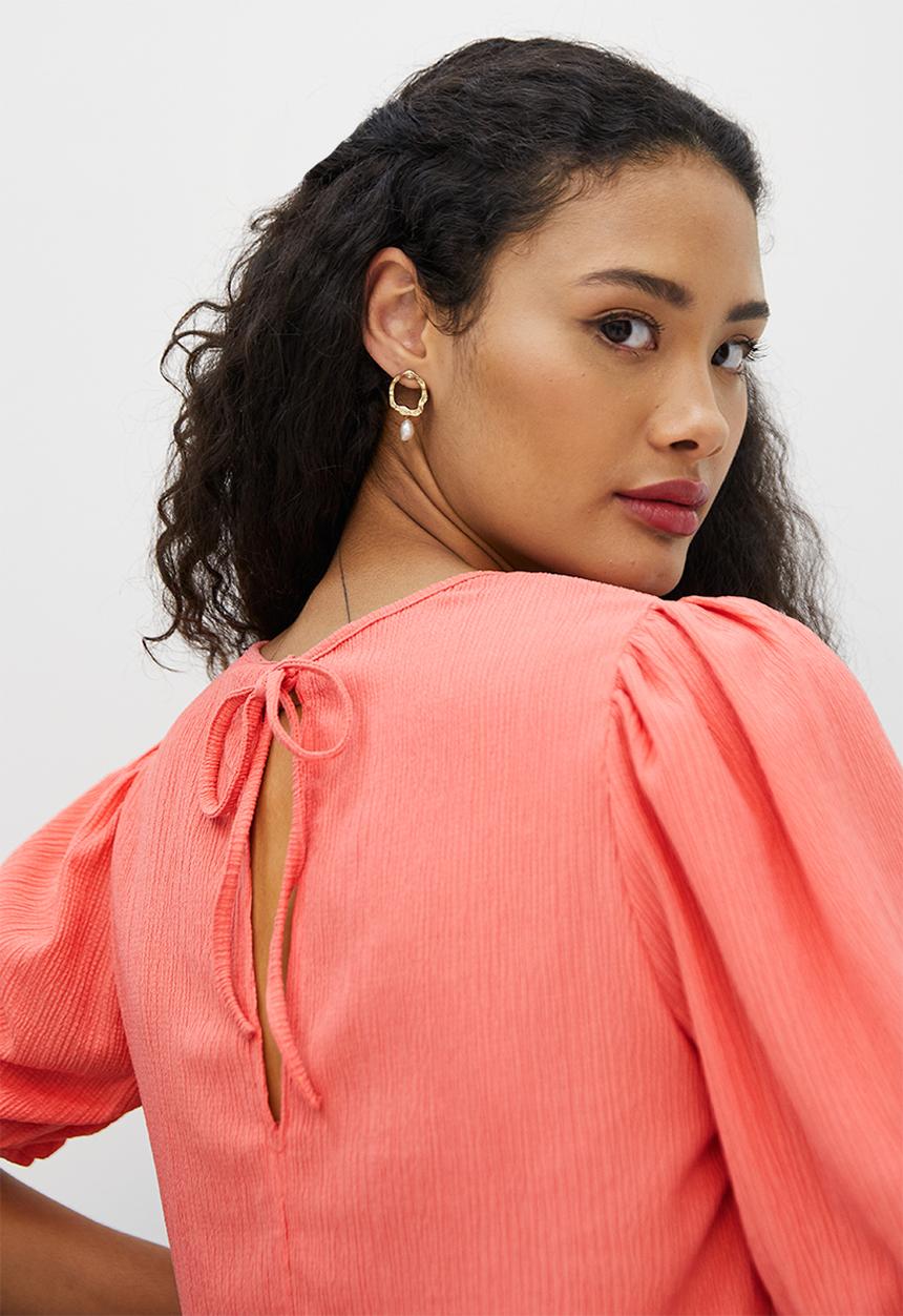 MILLA - Textured puff sleeve boxy top - rose