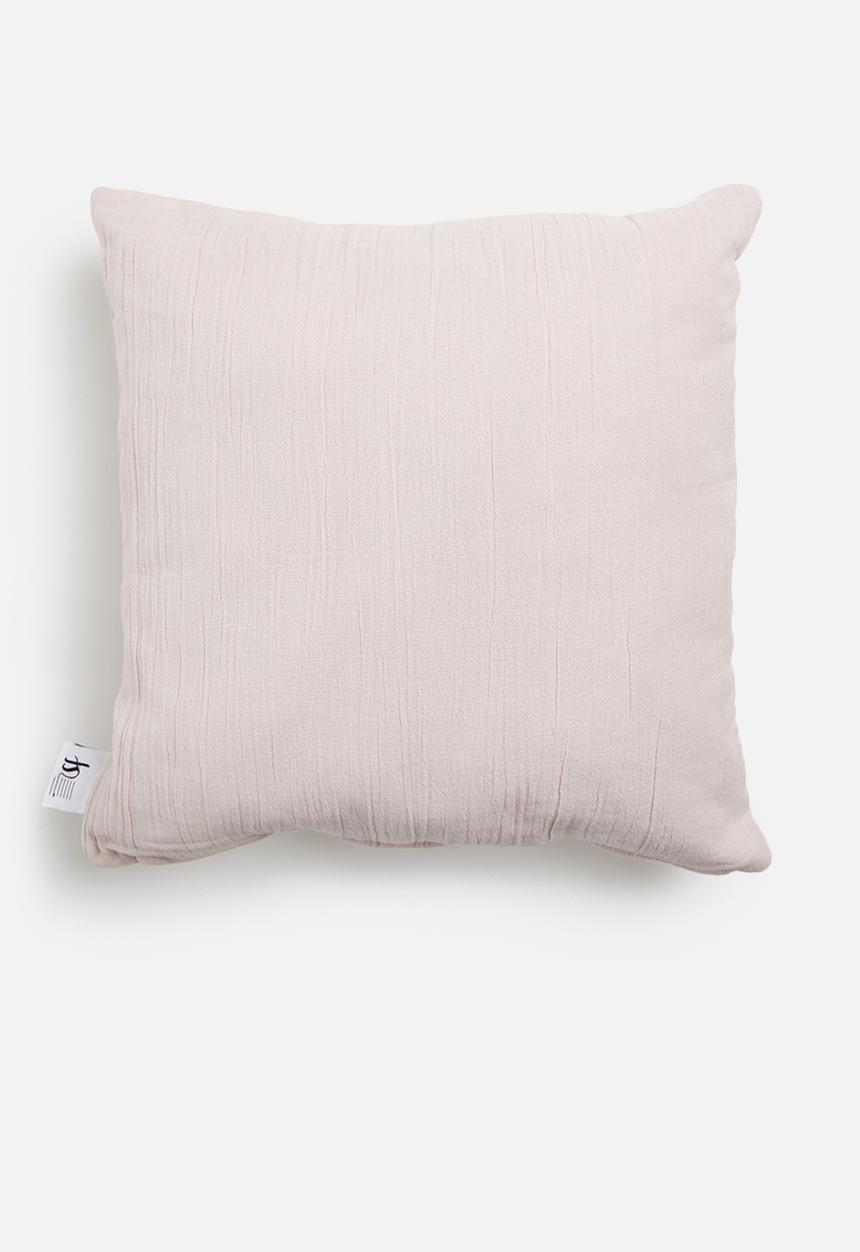 Sixth Floor - Joy muslin cushion cover - blush