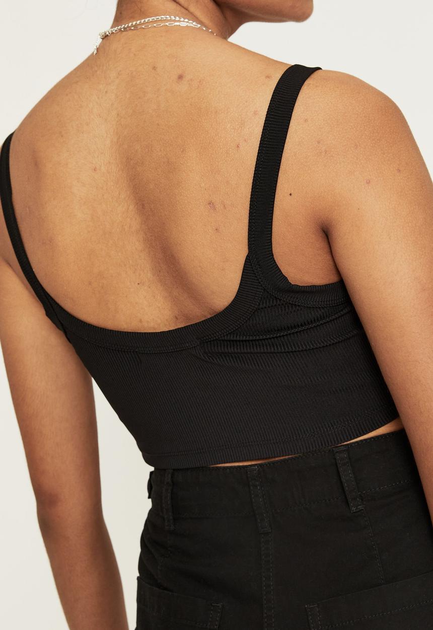 Supré  - Lulu ultra crop tank - black