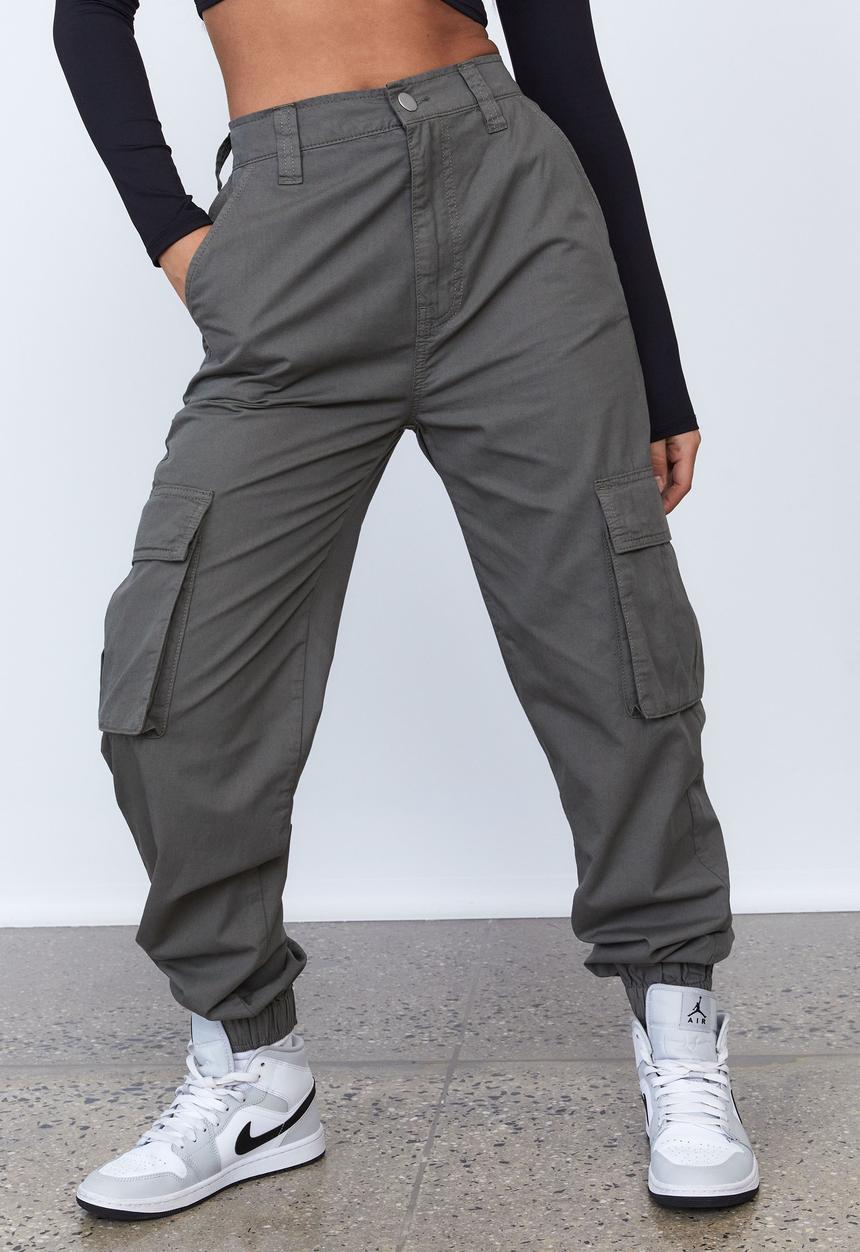 Factorie - Cuffed cargo pant - army green