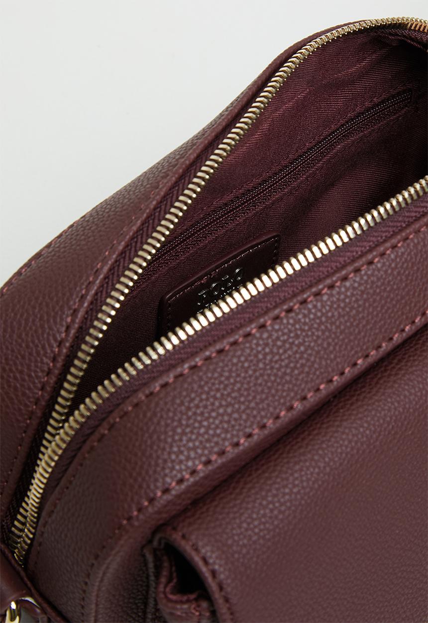 POLO - Lyon camera bag with flap pocket - bloodstone