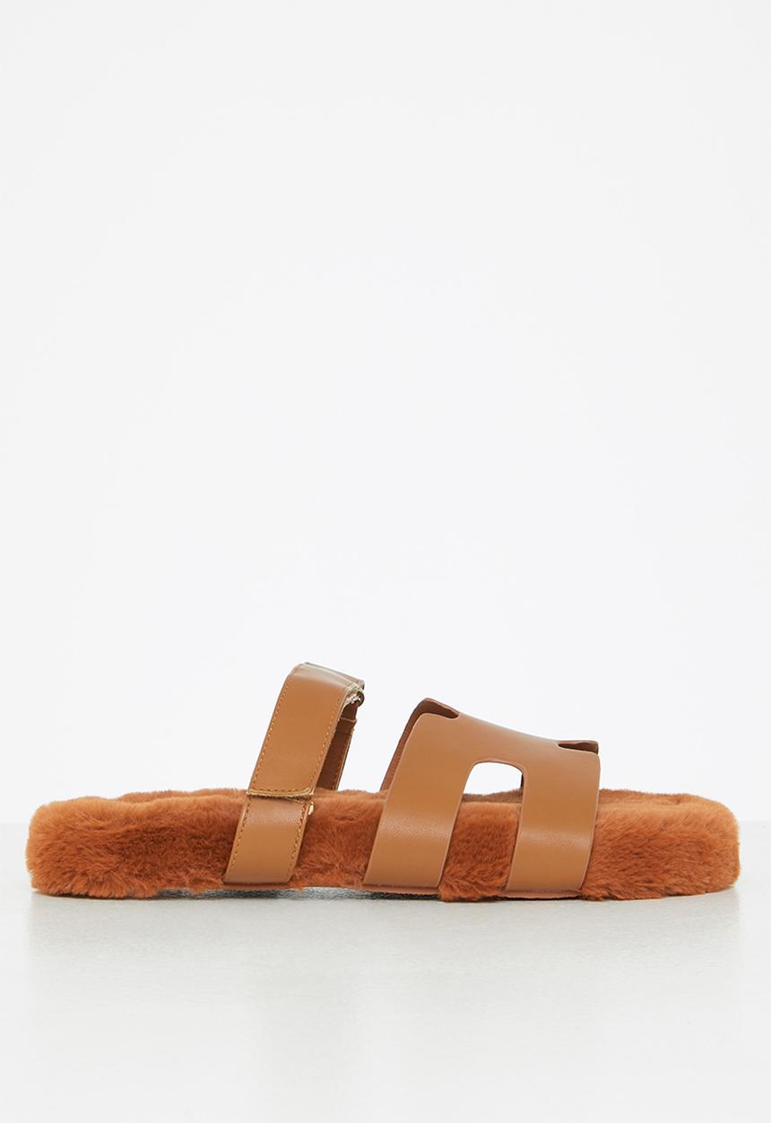 Public Desire - Hot fuzz slipper - tan borg