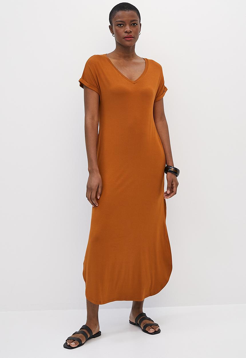 edit - Grown on curved hem knit maxi - fudge