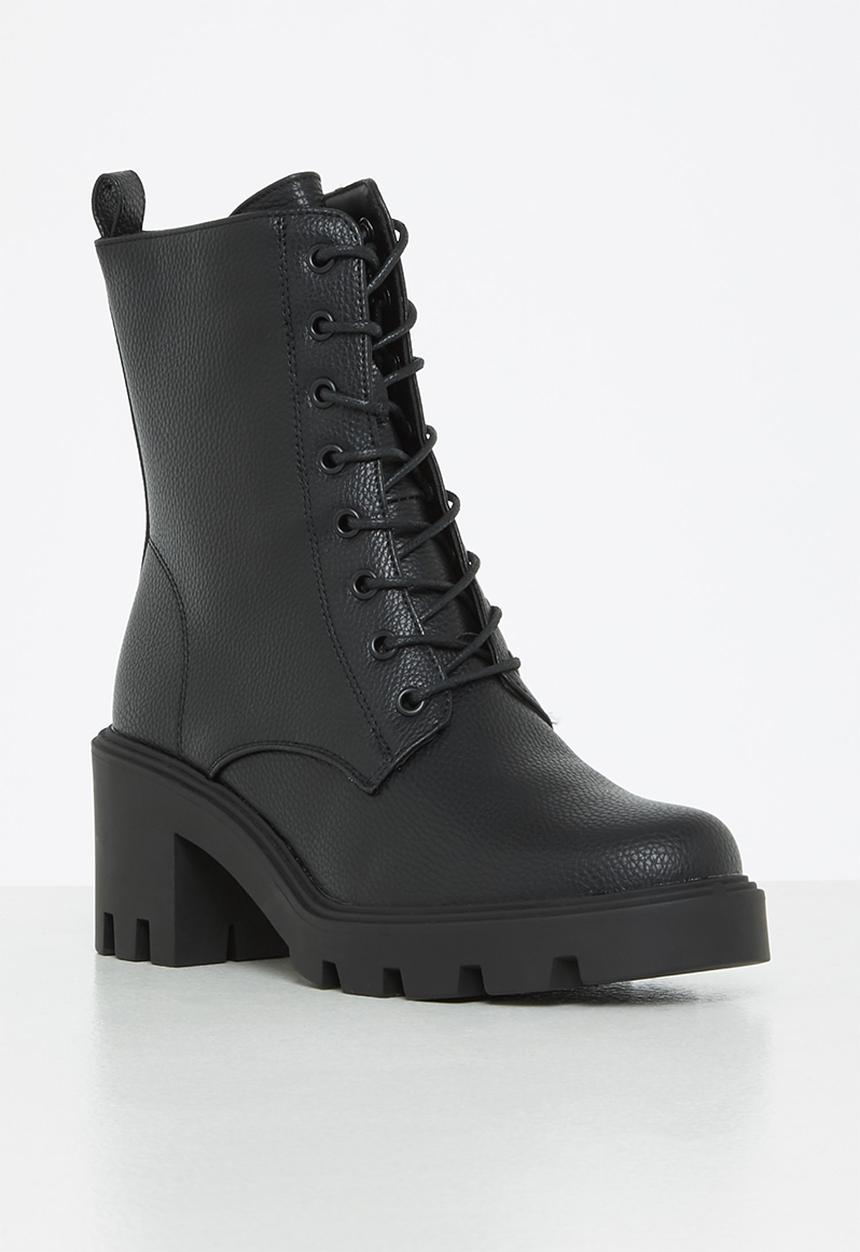 Missguided - Cleated heel lace up ankle boot - black