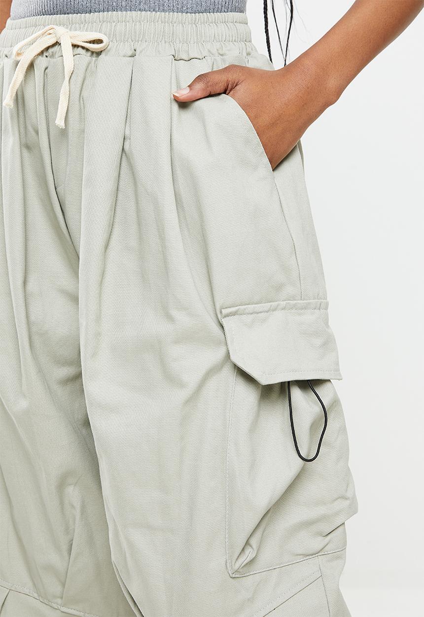 dailyfriday - Cuffed cargo pants - stone