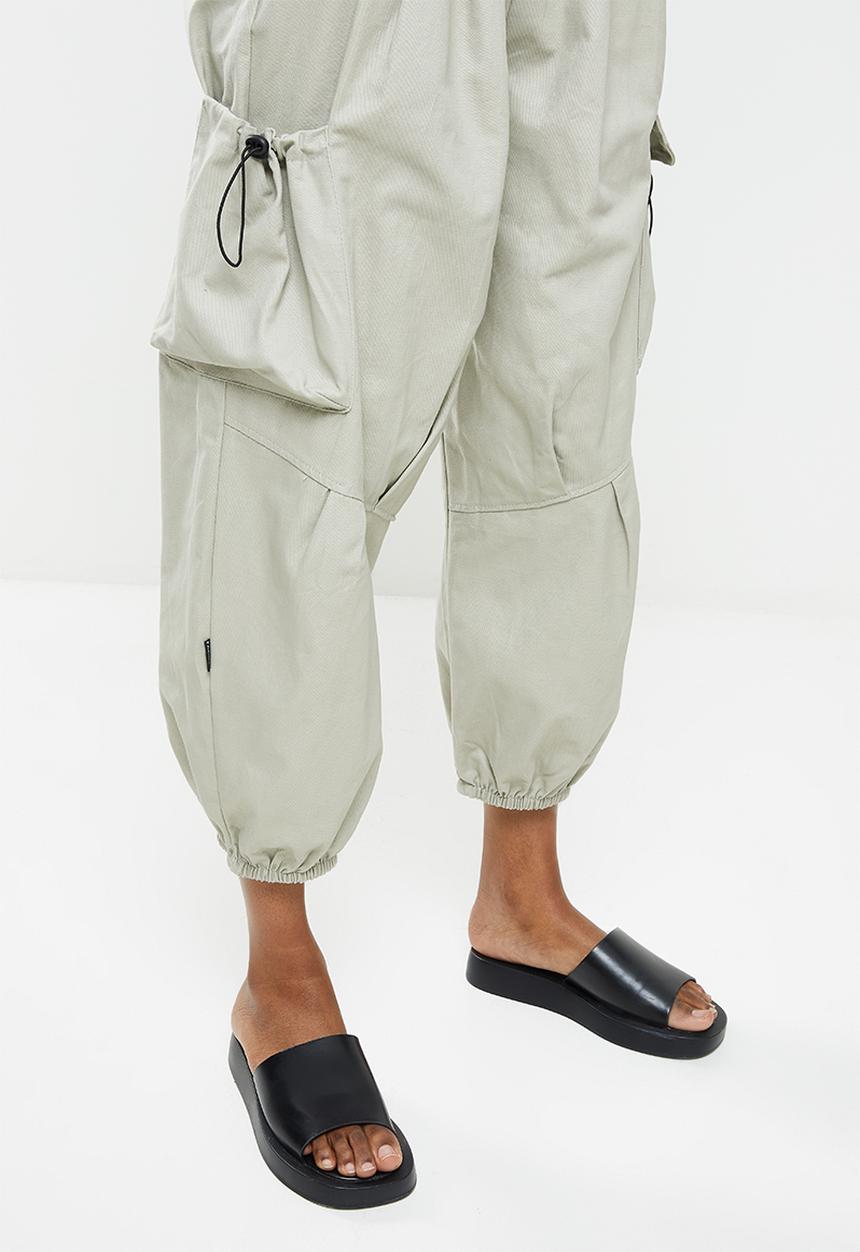 dailyfriday - Cuffed cargo pants - stone