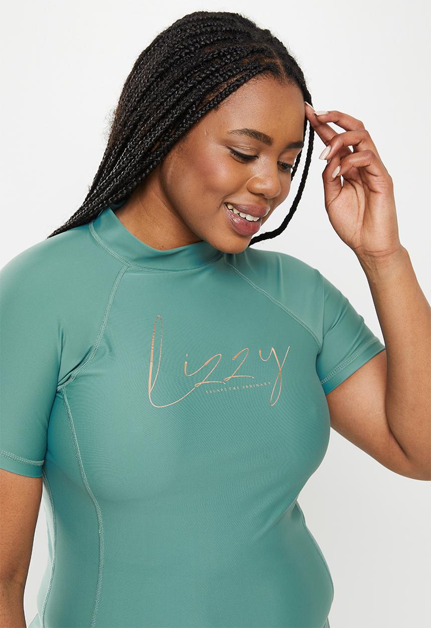 Lizzy - Plus lillee short sleeve rashie - sagebrush green