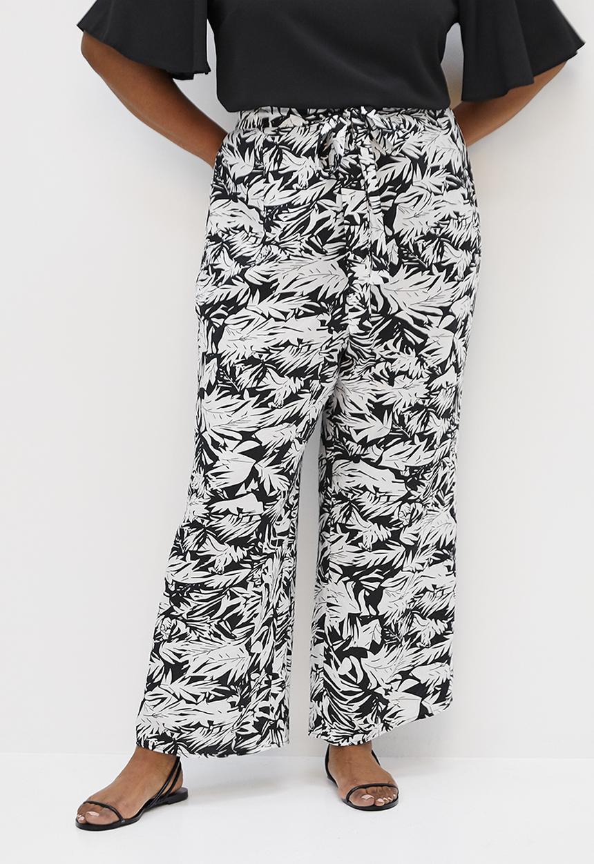 edit Plus - Belted soft straight leg pant - mono palm leaves