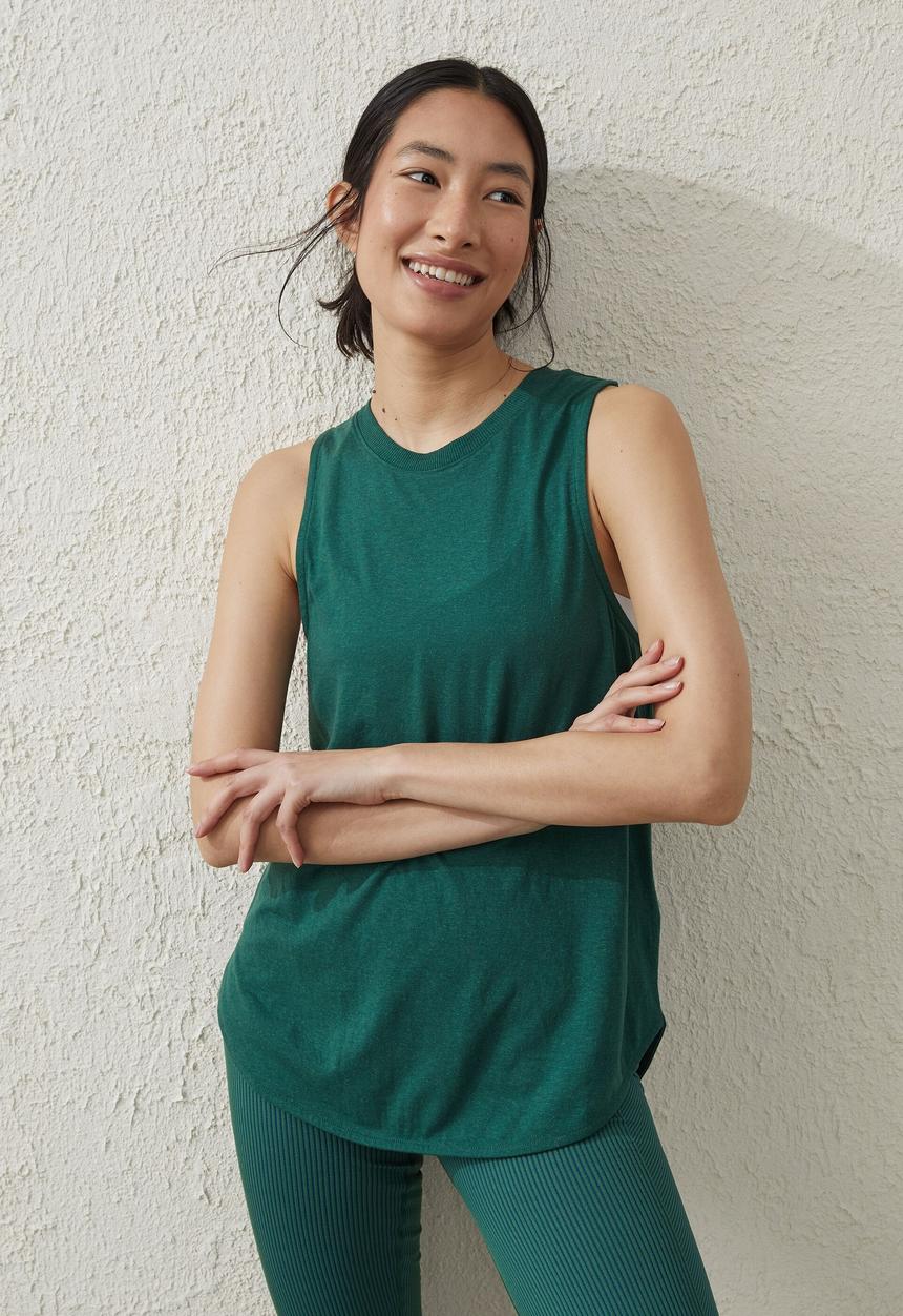 Cotton On - Active curve hem tank - verdant green