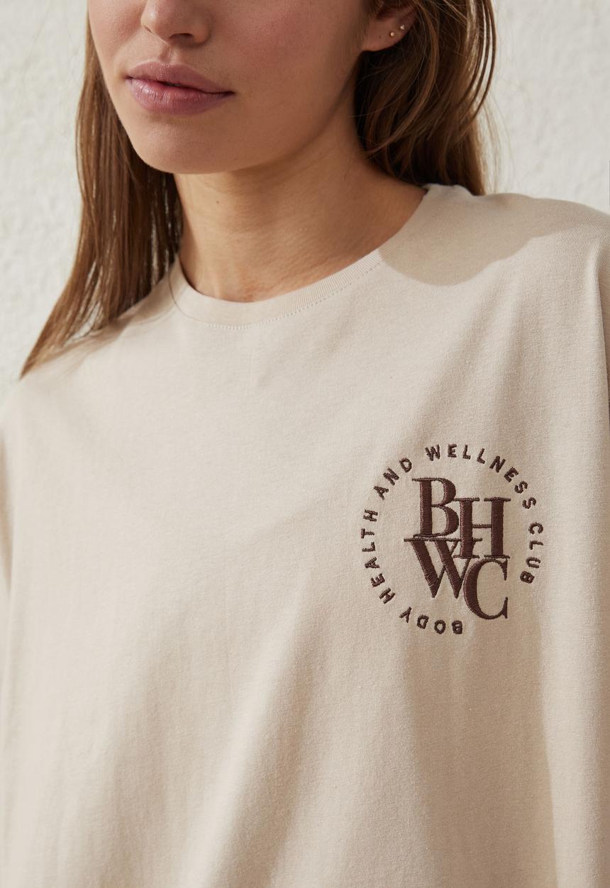 Cotton On - Active graphic tshirt - sesame wellness crest