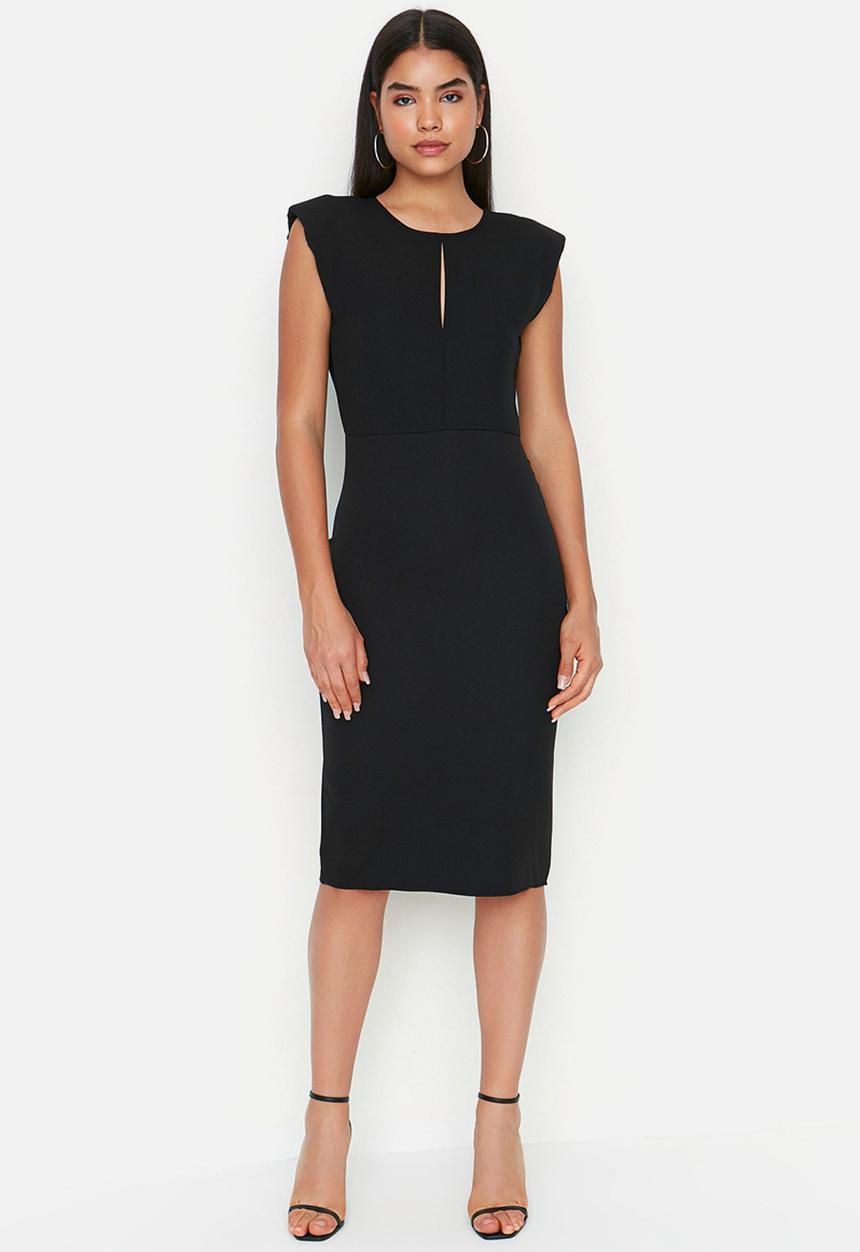 Trendyol - Shoulder detail shift dress - black