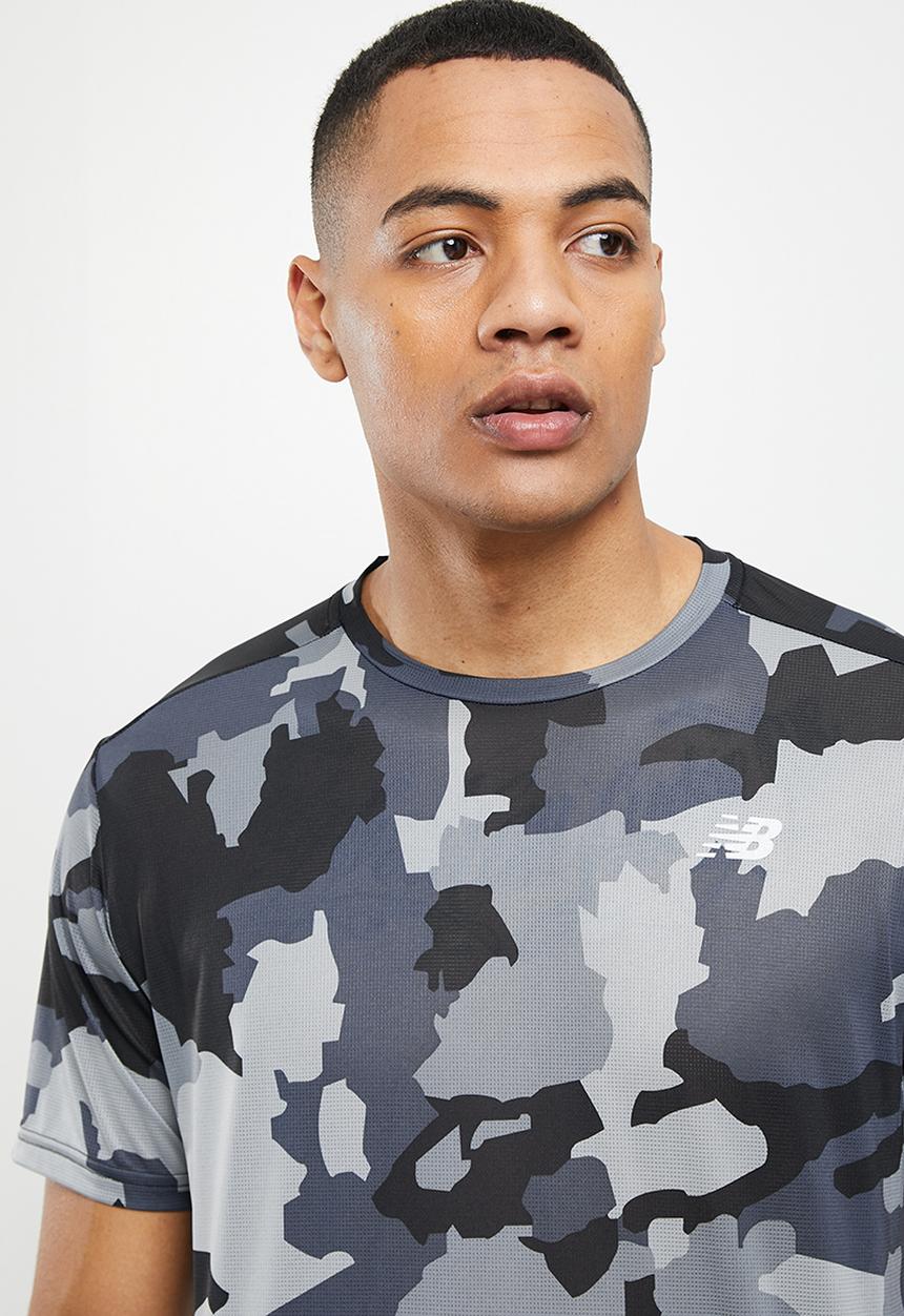 New Balance  - Accelerate short sleeve print - thunder