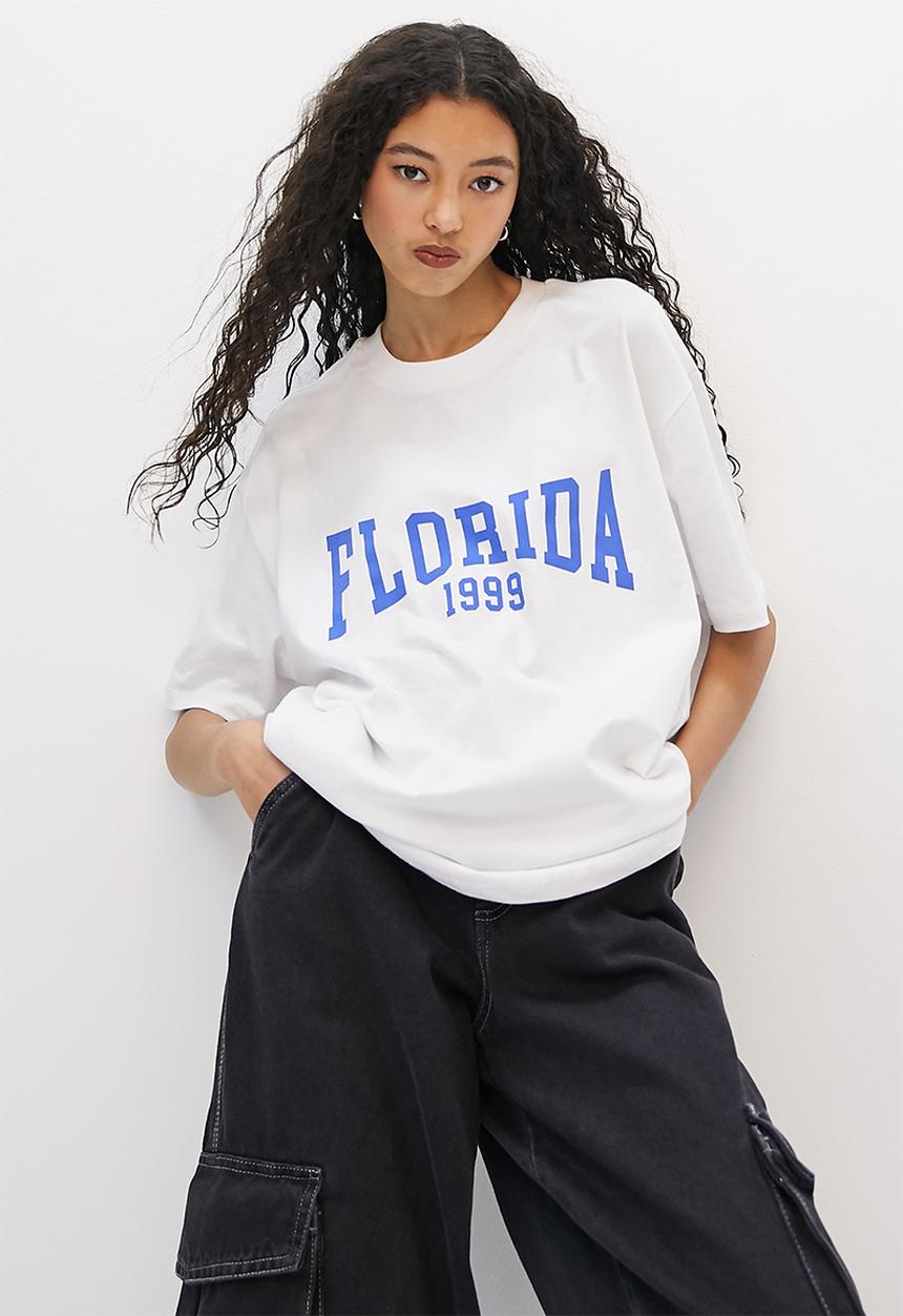 Blake - Oversized graphic tee - white