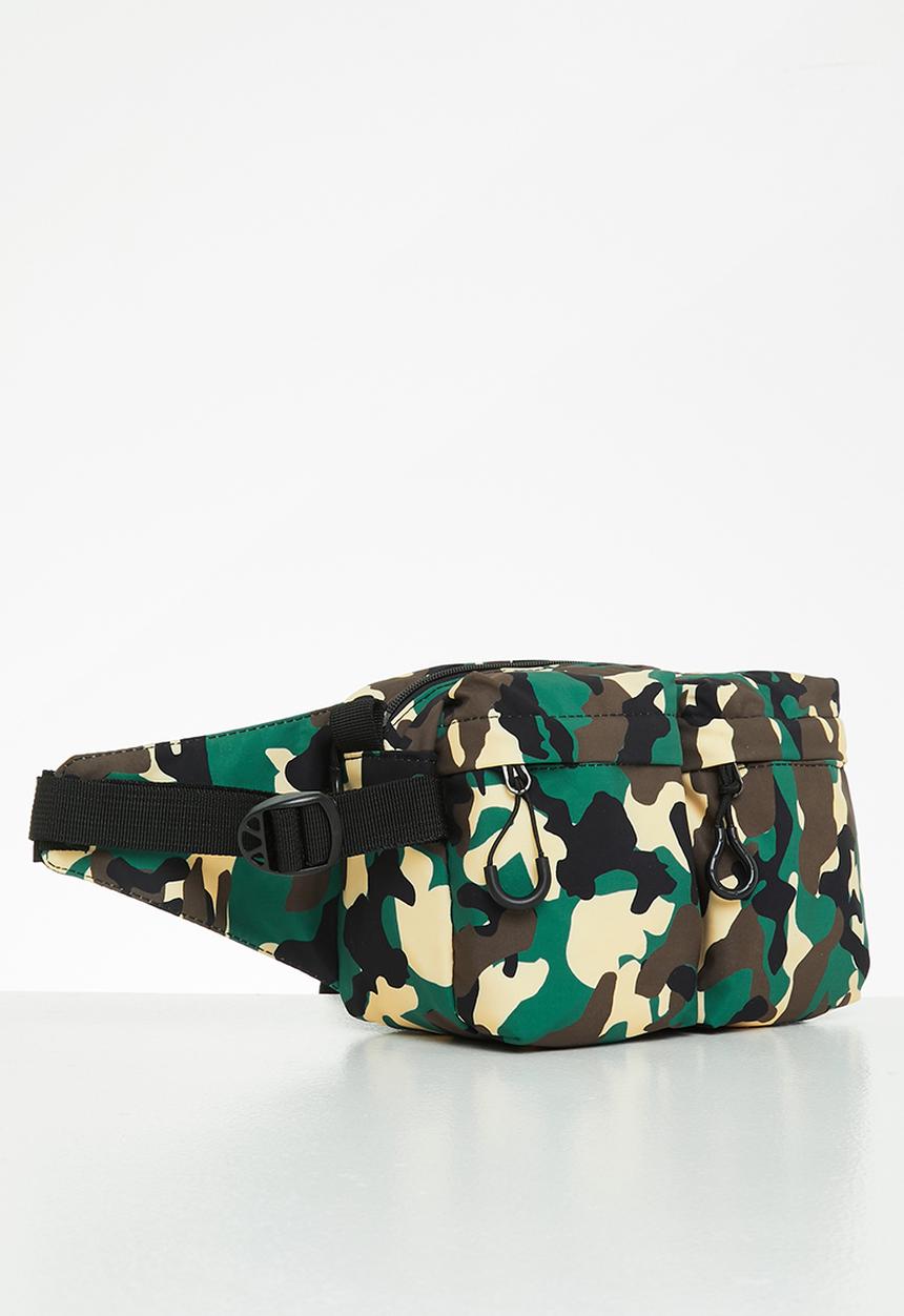 Rebel Republic - Boys camo moon bag - multi 