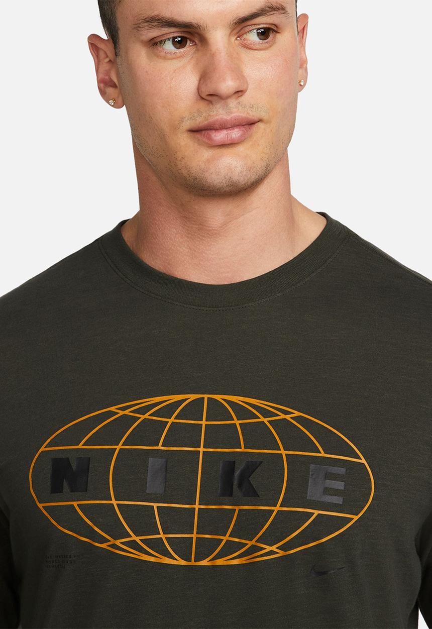 Nike - M nk df tee ls slub fh gfx - sequoia & medium olive