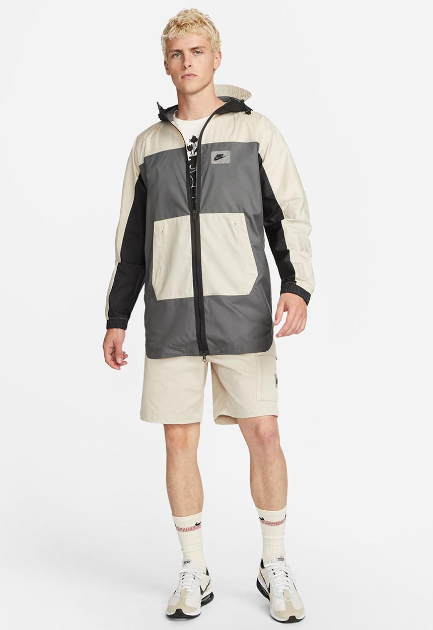 Nike - NSW spu woven short - rattan & safety orange